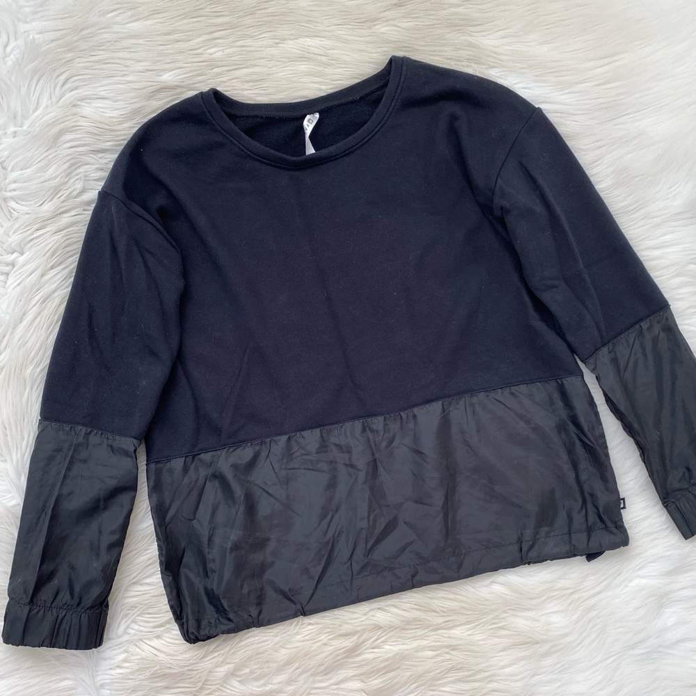 Fabletics Black Crew Neck Windhaven Pullover Swea… - image 2